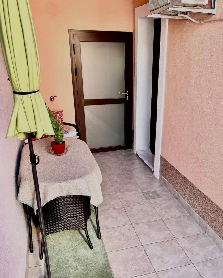 Sweet Studio Apartment Living In Rijeka Exteriör bild
