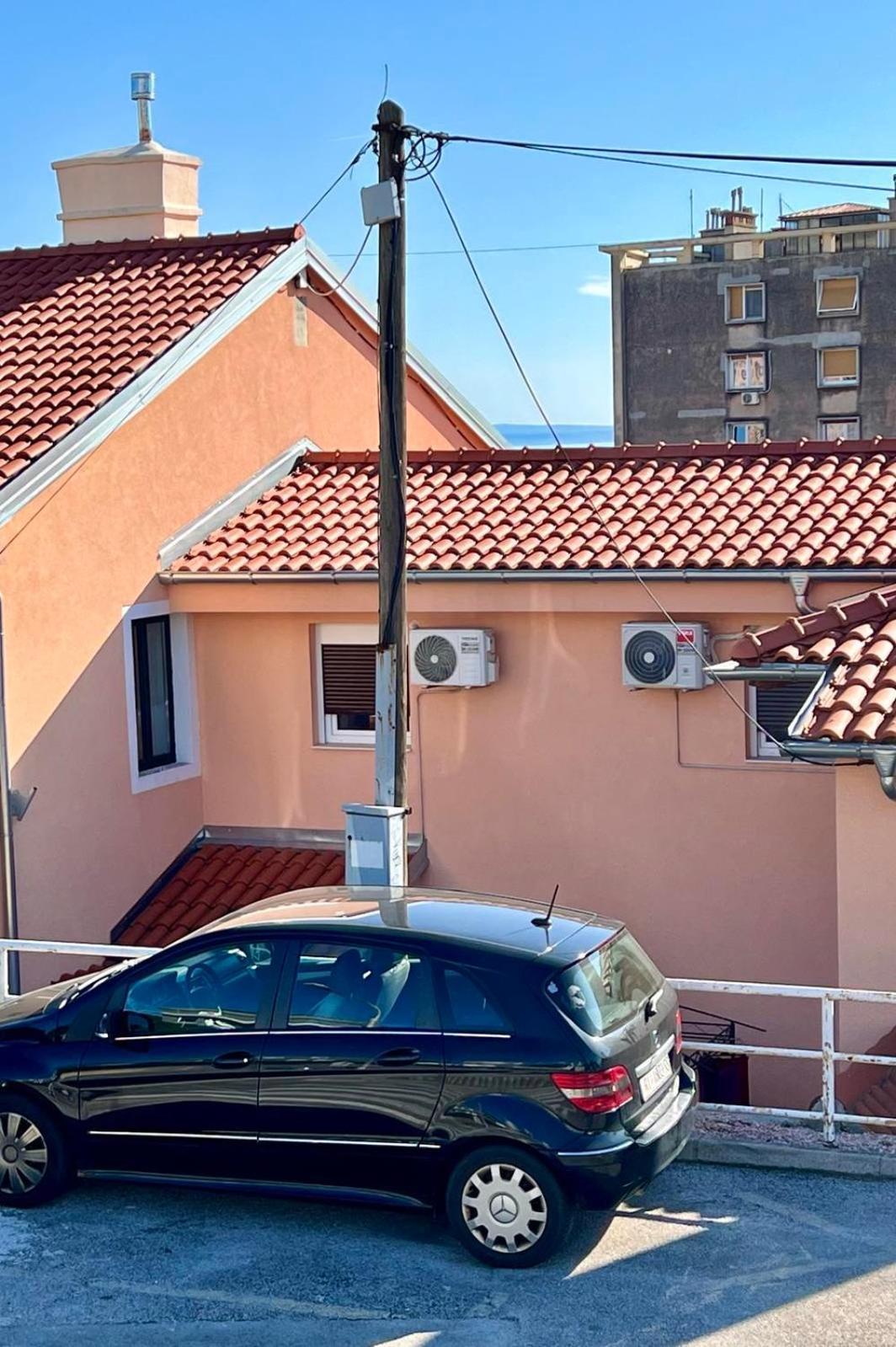 Sweet Studio Apartment Living In Rijeka Exteriör bild